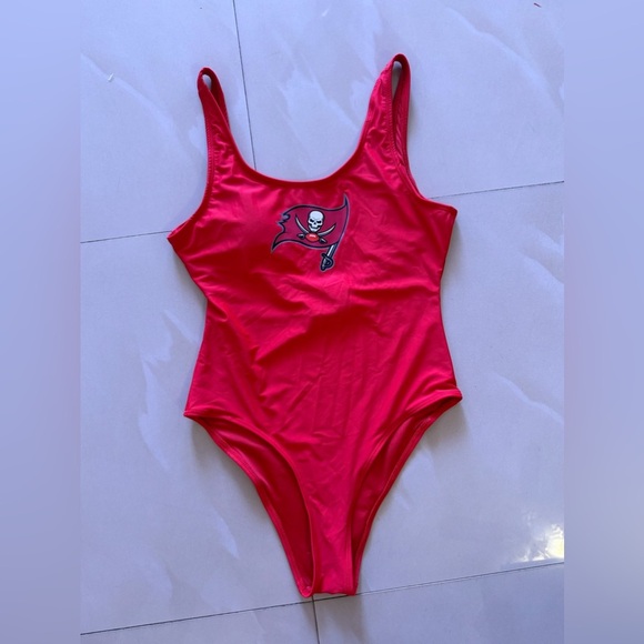 NFL Apparel swimsuit red sport beach pool bikini Swimsuit size S - Picture 13 of 13
